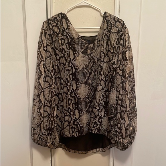 RACHEL Rachel Roy Tops - RACHEL Rachel Roy Black and gray Graphic Blouse